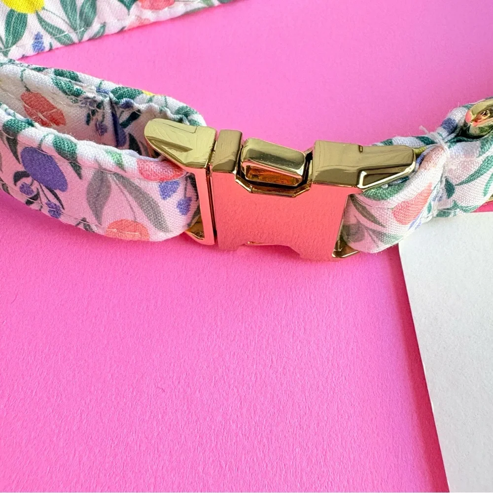 The Foggy Dog Tulip Garden Dog Collar Small Gold Hardware Spring Floral Pet NWT - Picture 7 of 9